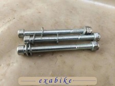 boulons de fixation moteur