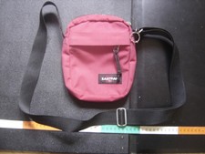 Sac sacoche avec bandouliere et fermetures qui fonctionnent EASTPAK Rouge