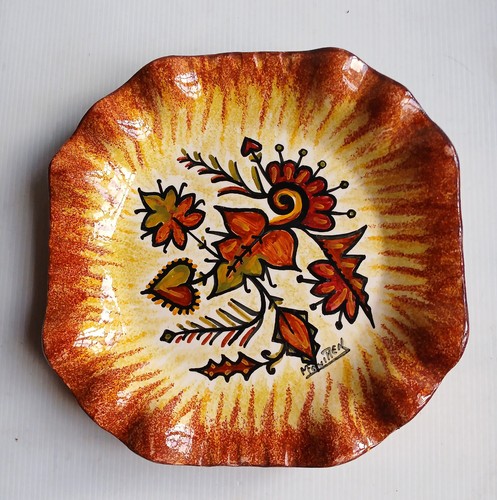 Assiette polylobée de - (6),