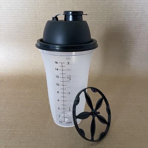 Tupperware quick shake mixer - quick,