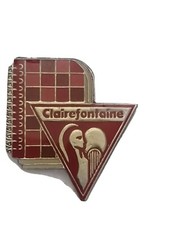 Pin's Pins Pin Société " Claire Fontaine" 