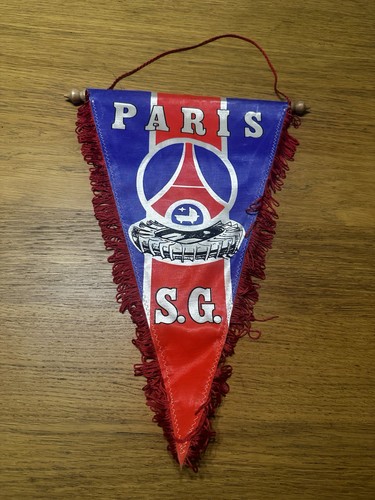 Grand fanion paris saint - paris,