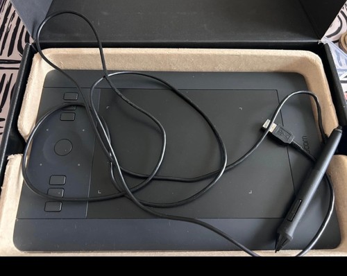 Wacom intuos pro - wacom,