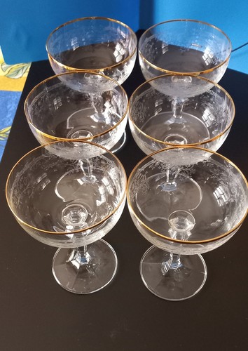 Coupes champagne gravés - champagne,