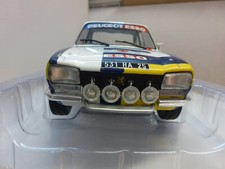 VOITURE DE RALLYE MAROC PEUGEOT 504 TI 1976