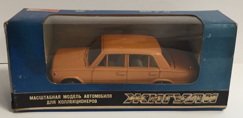 Voiture miniature lada - miniature,