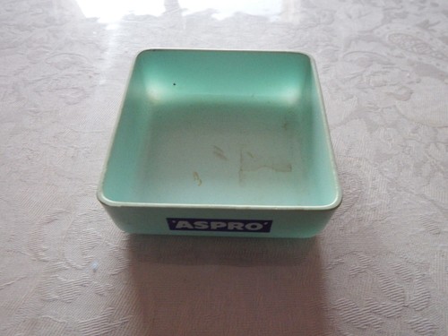 Ancien petit vide - petit,
