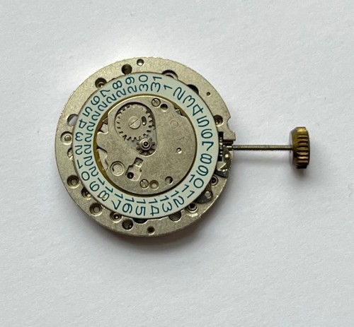 Neuf stock mouvement - neuf,
