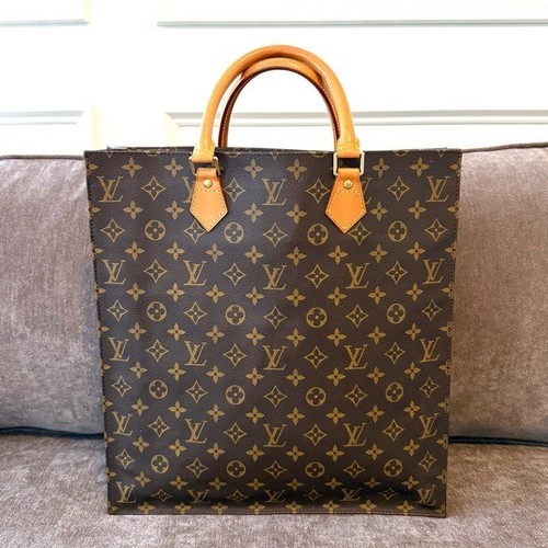 Authentic louis vuitton - louis,