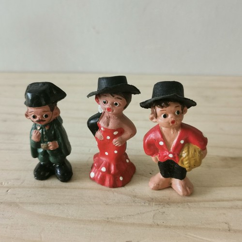 Lot figurines terre cuite - 3, en