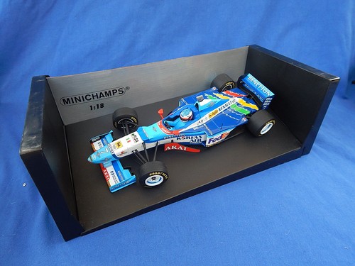 Minichamps jean alesi - 1/18,