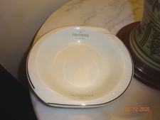 Grand cendrier de comptoir en porcelaine de Limoges