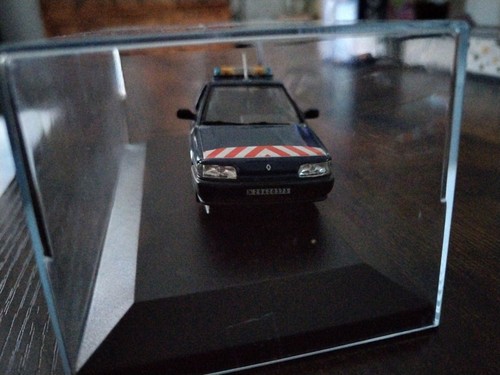 Miniature gendarmerie renault - gendarmerie,