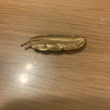 Broche En Métal Doré Vintage Rétro Ref AO