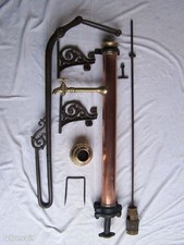 GRANDE POMPE A EAU A MAIN EN CUIVRE ET LAITON
