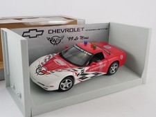 Ut models 1/18 Chevrolet Corvette Hardtop Le Mans Safety car red
