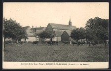 CPA Boissy-lès-Perche, Couvent de la Cour Pétral et la prairie 