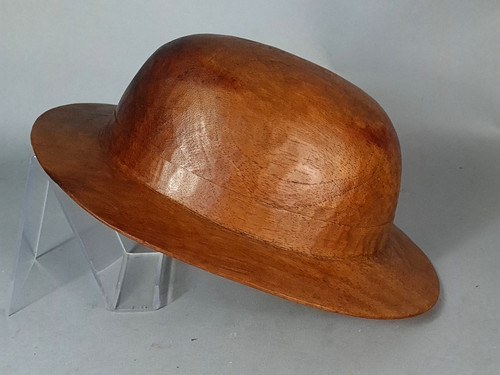 Ancienne forme chapeau en - forme,