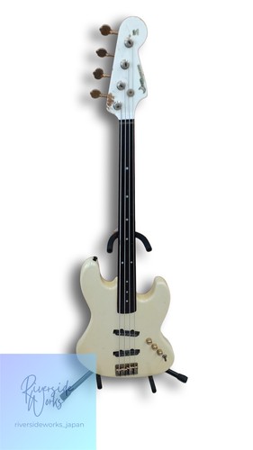 Moon fretless bass - fl,