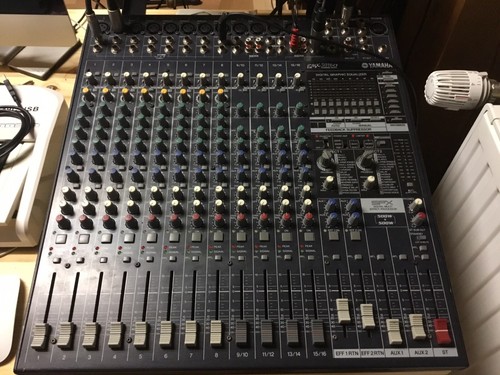Console mixage amplifiée - console,