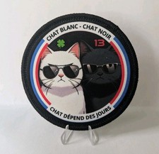 Écusson à scratch rigolo, Chats Superstitieux