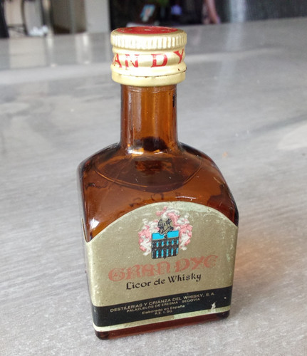 Mignonnette bouteille gran dyc - bouteille,