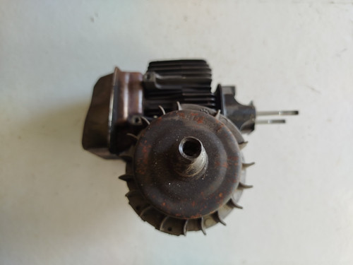 Moteur pour debroussailleuse - moteur,