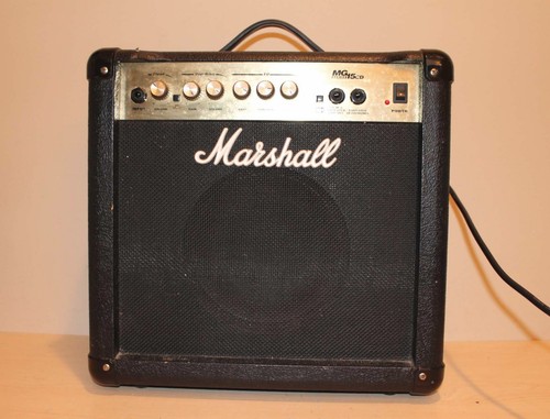Marshall mg15cd watts - 15,