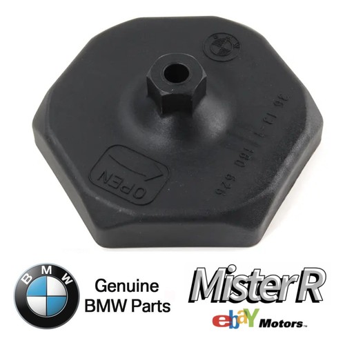 Bmw center cap removal - •,