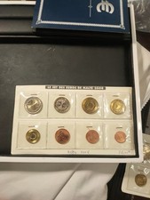 #RM# SET COMPLETE 8 COINS 1