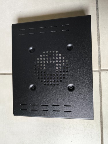 Capot neuf inférieur pour - neuf,