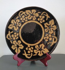 Plat du Dauphiné vintage en terre cuite vernissée Gaetana Décor vignes