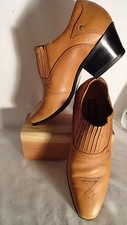 Dingo brown leather detail - leather,,