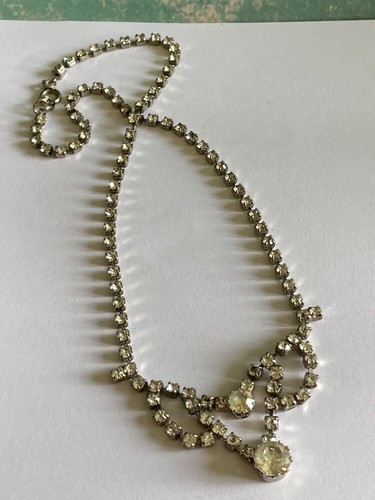 Vintage collier style art - style,