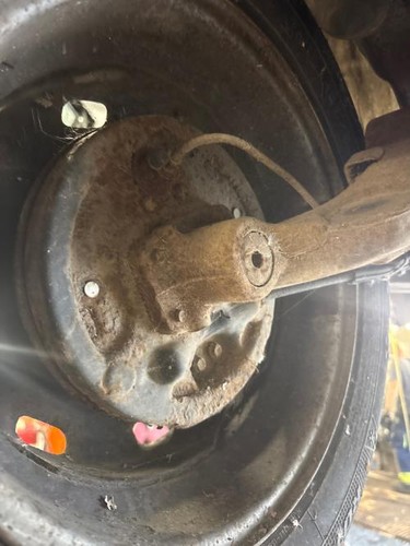 Tambour arriere gauche peugeot - tambour,