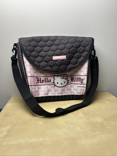Tupperware Hello Kitty Carry
