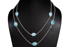 Collier station pierres