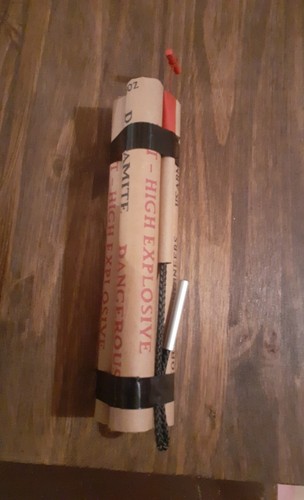 Reproduction bois dynamite - reproduction,
