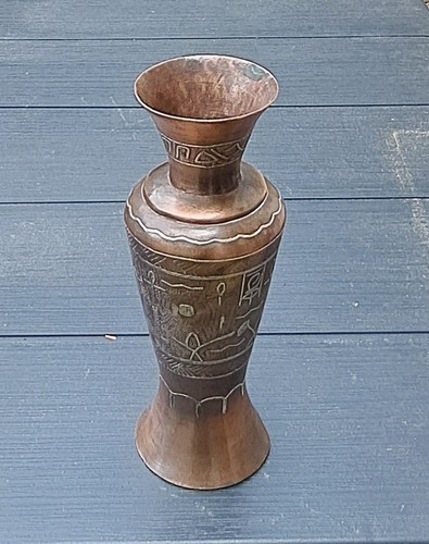 Vase égyptien