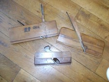 Anciens Rabots pour Rainurer et moulurer 1 de 3 Fers ,2 de 1 fer  Peugeot-