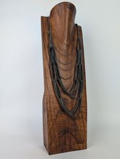 Très audacieux sautoir