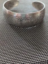 Bracelet En Métal  Couleur Argent Bon État