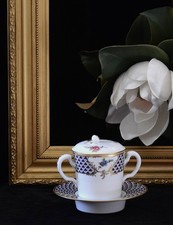 Belle tasse trembleuse Ancienne Manufacture Royale de Limoges