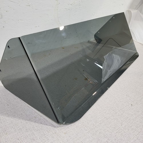 Boat windshield bass tracker - windshield~,