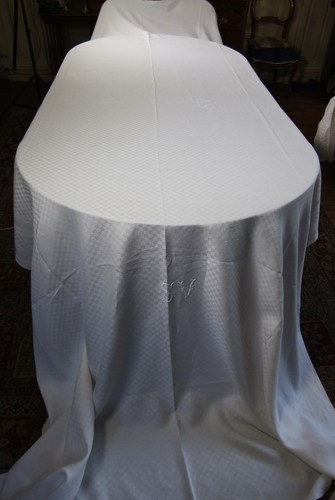 Grande nappe damassée 4m20 - grande,