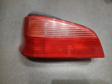 FEU ARRIERE GAUCHE PEUGEOT 106