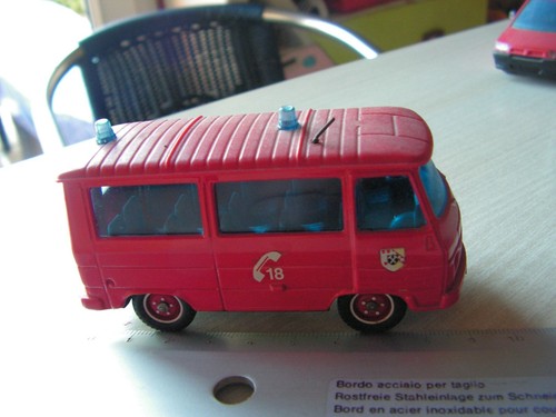 Camion pompier peugeot - pompier,