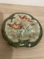 DESSOUS DE PLAT ANCIEN EN BARBOTINE MODELE FLORAL