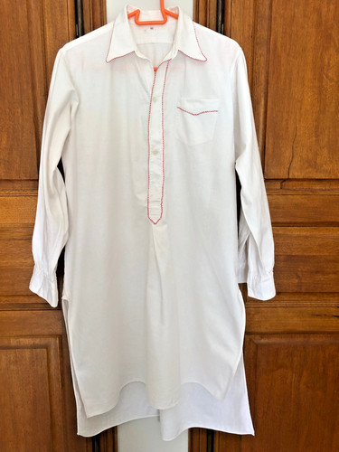 Linge ancien chemise nuit - chemise,