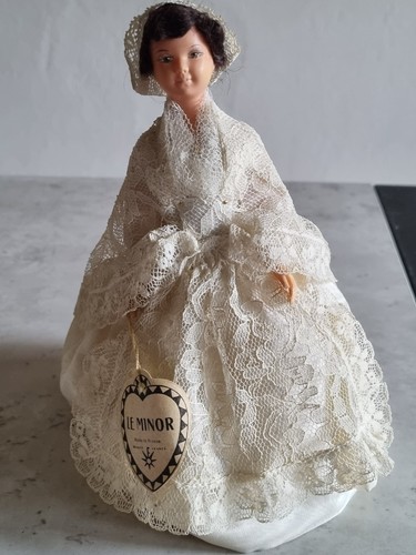 Ancienne poupee minor - poupee, le